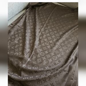 Louis Vuitton Scarf Shawl Stole Monogram LV Italy 70”x28” Brown